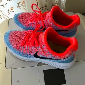 Nike shoes medium but run small